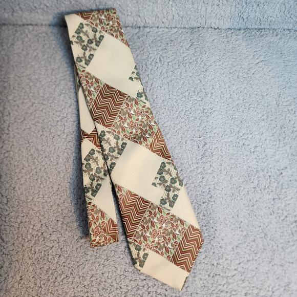 Sears Vintage Necktie 70s Men's Shop Floral Chevron Print Green Maroon - Picture 1 of 7